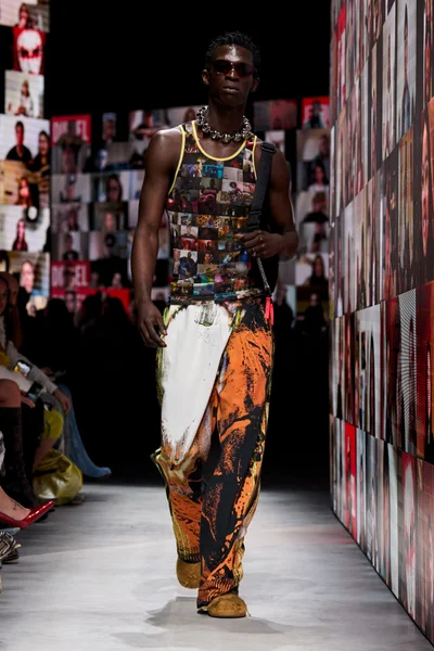 Look 55
